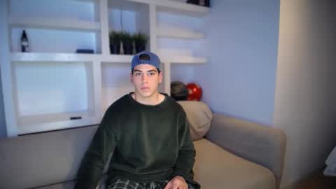 Snapshot of _couplevibes chatting on 16, 11, 2025 _couplevibes online show from 16, 11, 2025