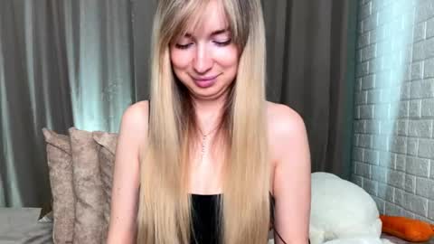 _crystal_moon_1 online show from 17, 11, 2025