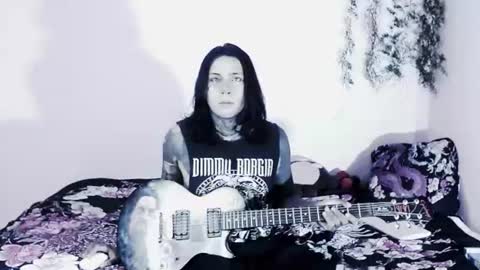 Snapshot of _cuervo_sk8 chatting on 25, 7, 2026 JC online show from 25, 7, 2026