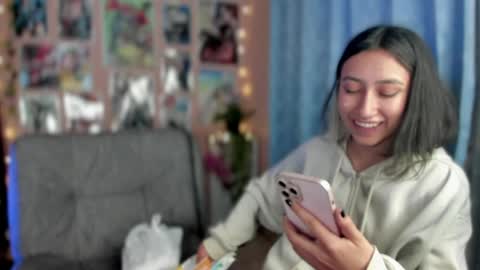 Snapshot of _darkkitty_ chatting on 13, 12, 2024 paula online show from 13, 12, 2024