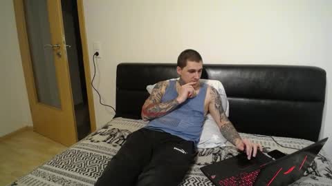 Snapshot of _devil_in_me_ chatting on 7, 1, 2025 _devil_in_me_ online show from 7, 1, 2025