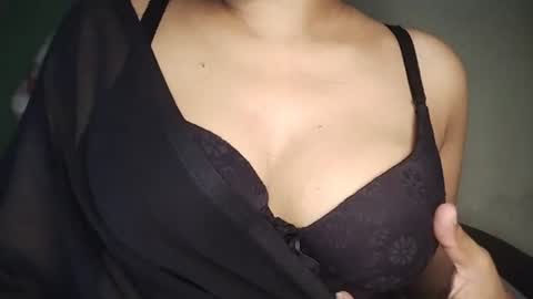 Snapshot of _dreamgirl_0 chatting on 27, 6, 2026 _dreamgirl_0 online show from 27, 6, 2026