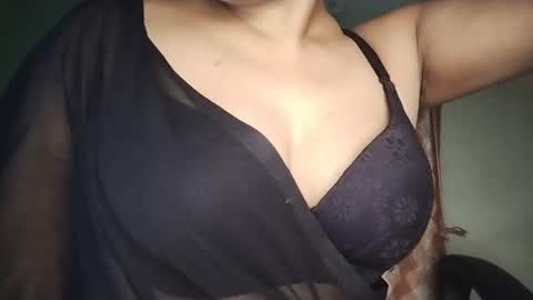 Snapshot of _dreamgirl_0 chatting on 27, 6, 2026 _dreamgirl_0 online show from 27, 6, 2026