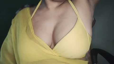 Snapshot of _dreamgirl_0 chatting on 5, 7, 2026 _dreamgirl_0 online show from 5, 7, 2026