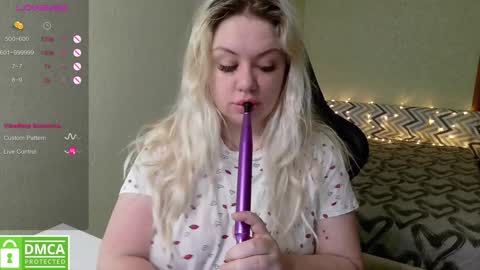 chloue and Gretta online show from 6, 2, 2025