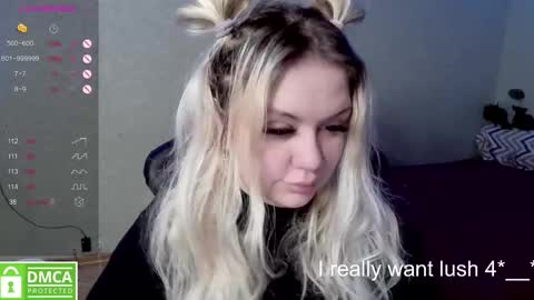 chloue and Gretta online show from 21, 2, 2025