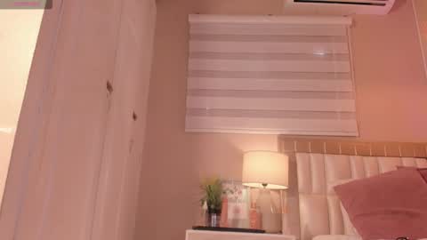 Hi Im Emily online show from 9, 1, 2026