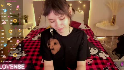 _emily__strike_ online show from 12, 4, 2026