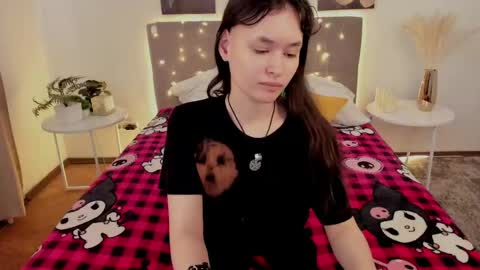 _emily__strike_ online show from 26, 5, 2026