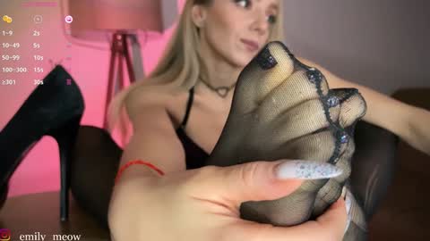 Snapshot of _emily__sweety_ chatting on 15, 12, 2024 Emily online show from 15, 12, 2024