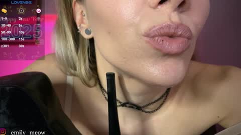 Snapshot of _emily__sweety_ chatting on 3, 1, 2025 Emily online show from 3, 1, 2025
