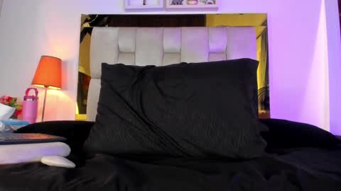 Isabella online show from 6, 3, 2025