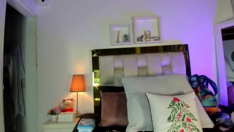 Isabella online show from 7, 1, 2026