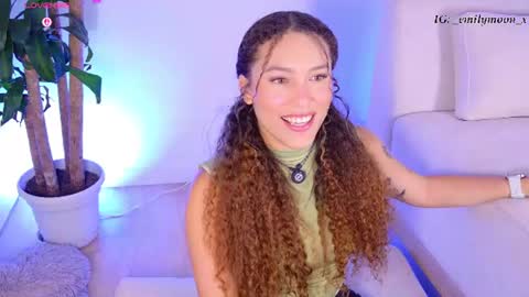 Snapshot of _emilymoon_x chatting on 12, 6, 2026 Emi online show from 12, 6, 2026