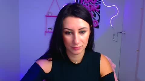 Emma online show from 10, 10, 2025