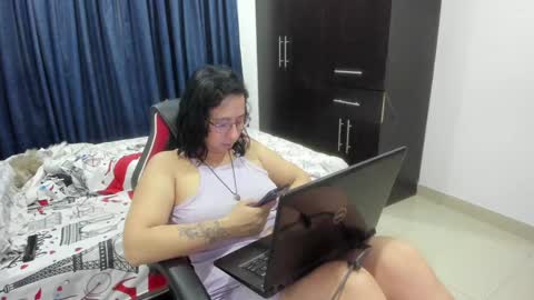 Snapshot of _emma_loyd_ chatting on 18, 1, 2025 Emma online show from 18, 1, 2025