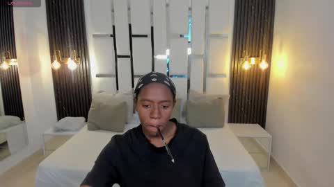 Emma online show from 25, 11, 2025