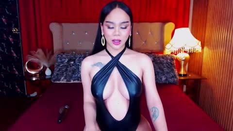 _empressvalerie_ online show from 24, 10, 2025