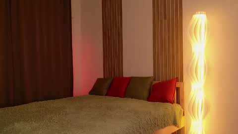 _esmeraldiyaa_ online show from 3, 12, 2025