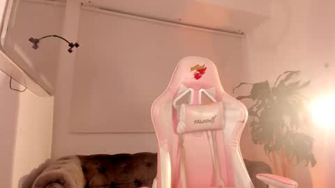 Eva online show from 15, 4, 2026