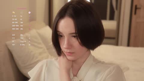 Essie  online show from 11, 3, 2026