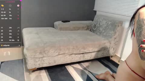 Snapshot of _funny_room_ chatting on 12, 2, 2025 Laura Juan online show from 12, 2, 2025