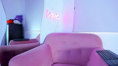 Snapshot of _gabbyx_ chatting on 1, 10, 2025 Gabby online show from 1, 10, 2025