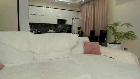 Julia online show from 29, 1, 2025