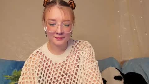 Snapshot of _hey_scarlett_ chatting on 22, 1, 2025 _hey_scarlett_ online show from 22, 1, 2025