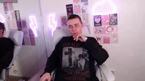 Snapshot of _honeyberry_ chatting on 9, 2, 2026 _honeyberry_ online show from 9, 2, 2026