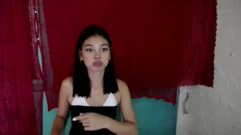 Snapshot of _honeyletxx chatting on 26, 9, 2025 _honeyletxx online show from 26, 9, 2025