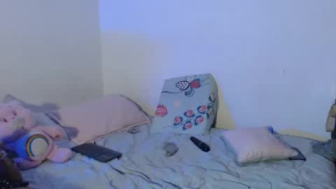 KEYLA Y SAMUEL online show from 12, 4, 2026