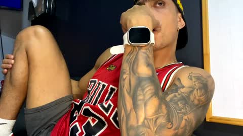 JACKTUZZI instagram online show from 31, 12, 2024