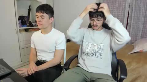 Snapshot of _jamesboy chatting on 12, 10, 2025 James online show from 12, 10, 2025