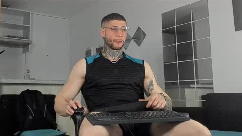 Snapshot of _jamesleandros chatting on 20, 12, 2024 jeison online show from 20, 12, 2024