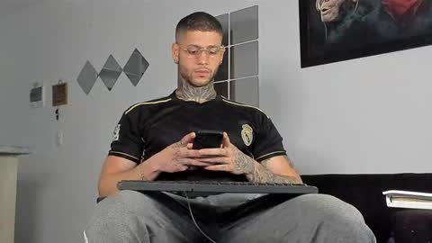 Snapshot of _jamesleandros chatting on 28, 2, 2025 jeison online show from 28, 2, 2025
