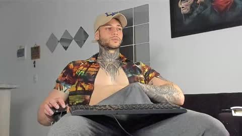 Snapshot of _jamesleandros chatting on 8, 3, 2025 jeison online show from 8, 3, 2025