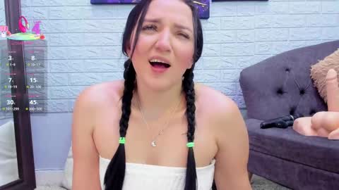    online show from 10, 9, 2025