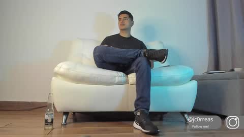 _juanes__ online show from 12, 1, 2025