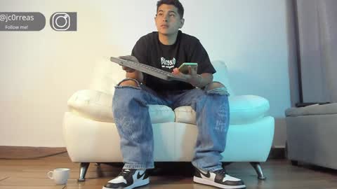 _juanes__ online show from 15, 1, 2025