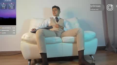 _juanes__ online show from 6, 3, 2025