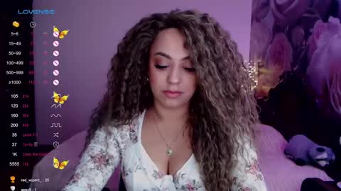 _just_a_queen_3 online show from 3, 12, 2024