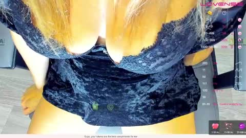 _justcallme_ online show from 1, 6, 2026