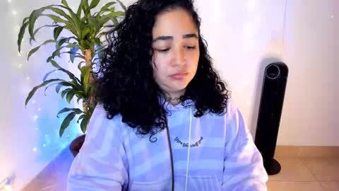 Snapshot of _kat_1 chatting on 18, 12, 2025 online show from 18, 12, 2025