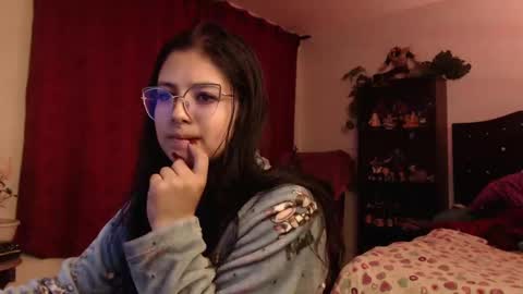 Snapshot of _kat_sweet chatting on 12, 3, 2025 Cata online show from 12, 3, 2025