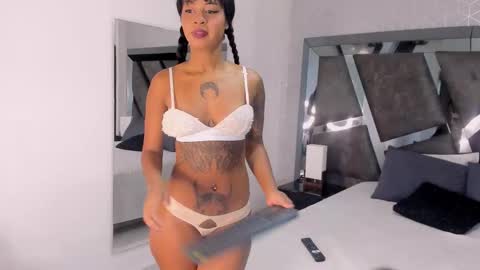 Snapshot of _kaylabrown_ chatting on 8, 2, 2026 KAYLA online show from 8, 2, 2026