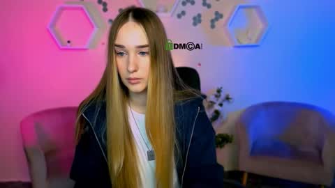 _kellykitten_ online show from 19, 11, 2025