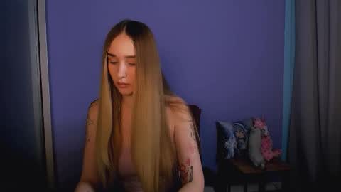 _kellykitten_ online show from 22, 11, 2025