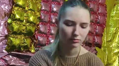 _kikiclark_ online show from 20, 3, 2026