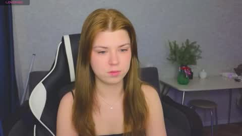 Molly   Emily online show from 16, 12, 2025